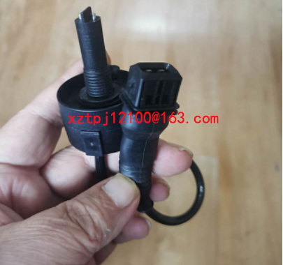 摊铺机油水分离器传感器线零件号2175353
